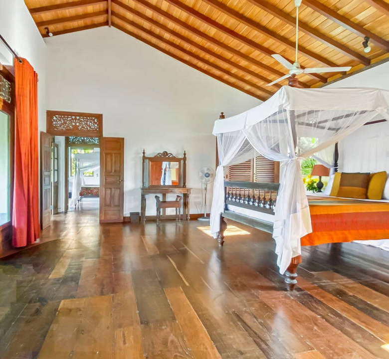 Koggala Lagoon Villa