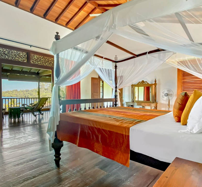 Koggala Lagoon Villa