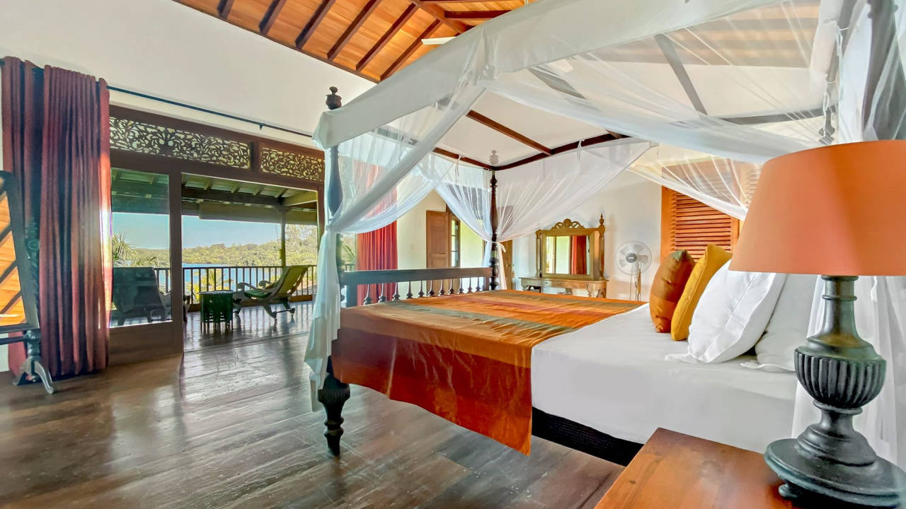 Koggala Lagoon Villa