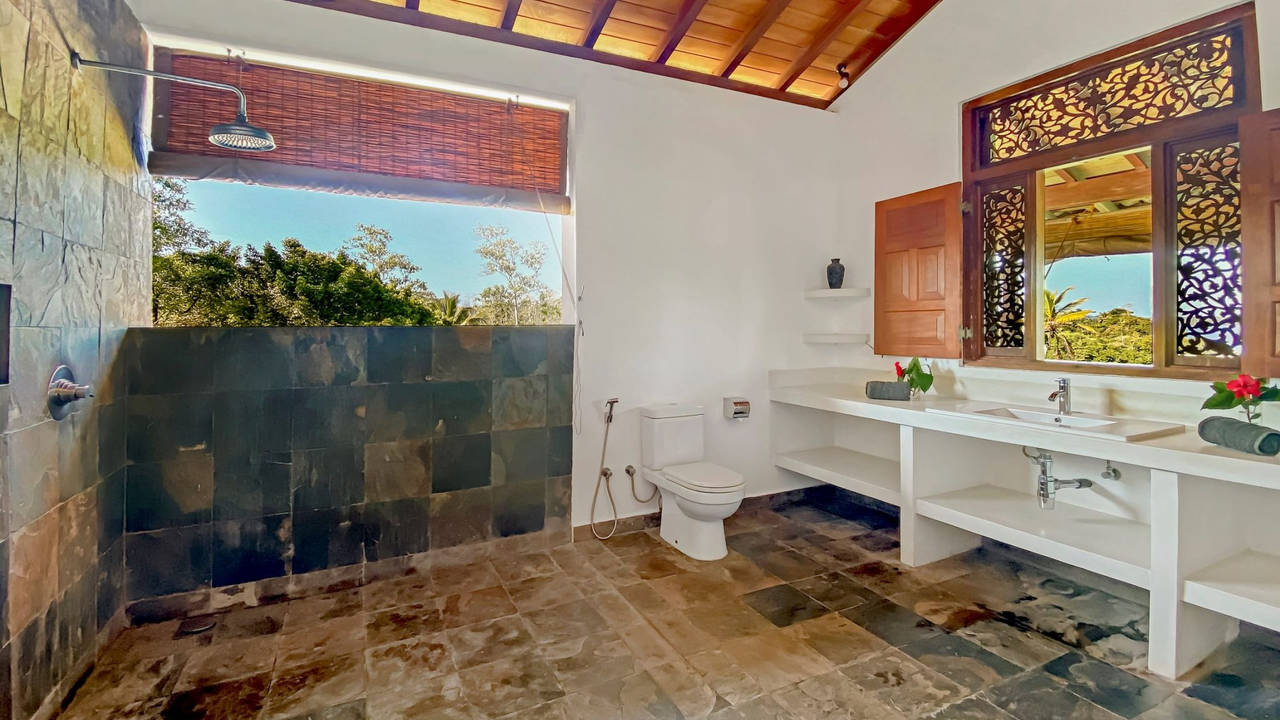 Koggala Lagoon Villa