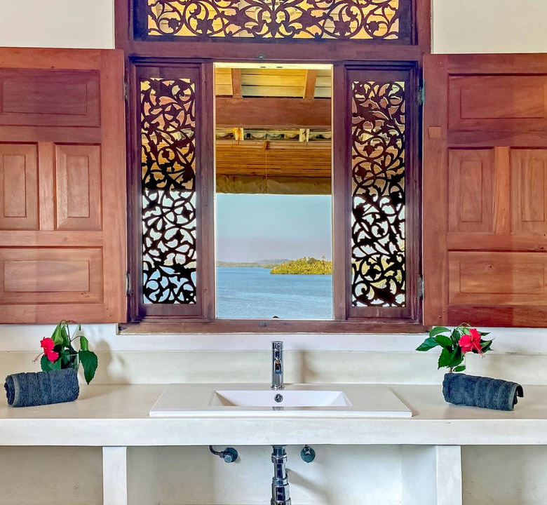 Koggala Lagoon Villa