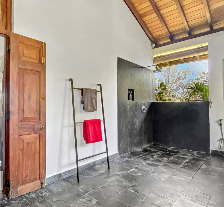 Koggala Lagoon Villa