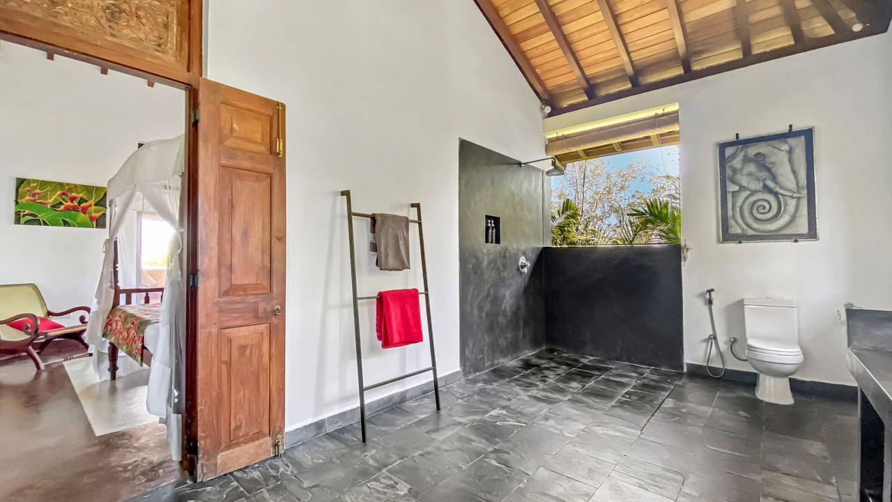 Koggala Lagoon Villa