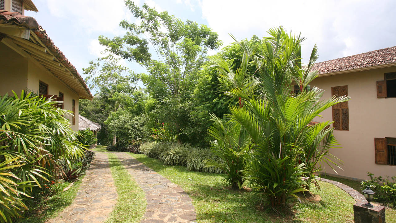 Koggala Lagoon Villa