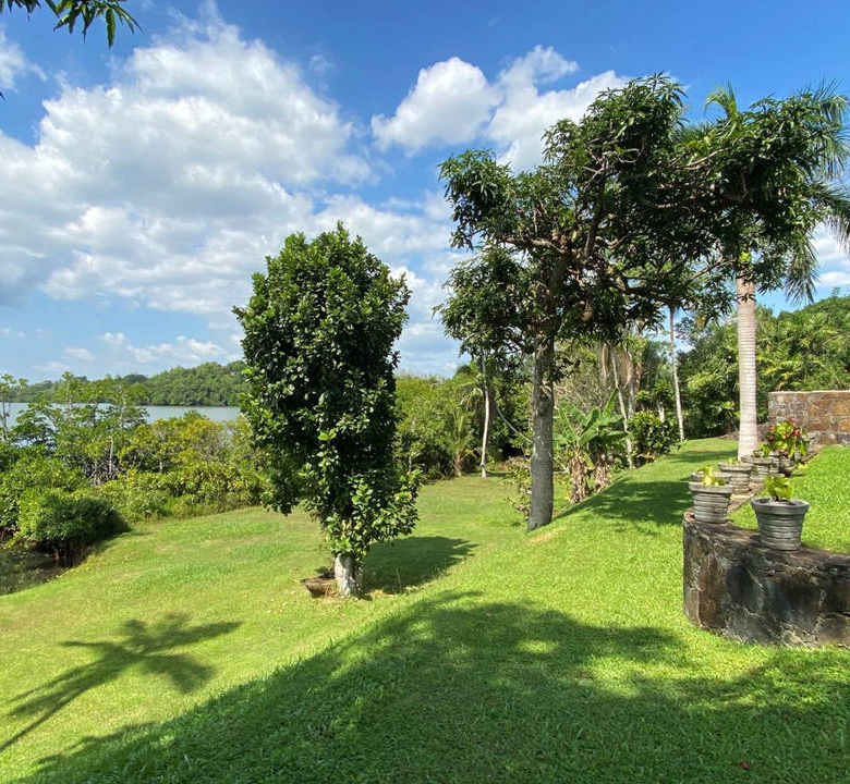 Koggala Lagoon Villa