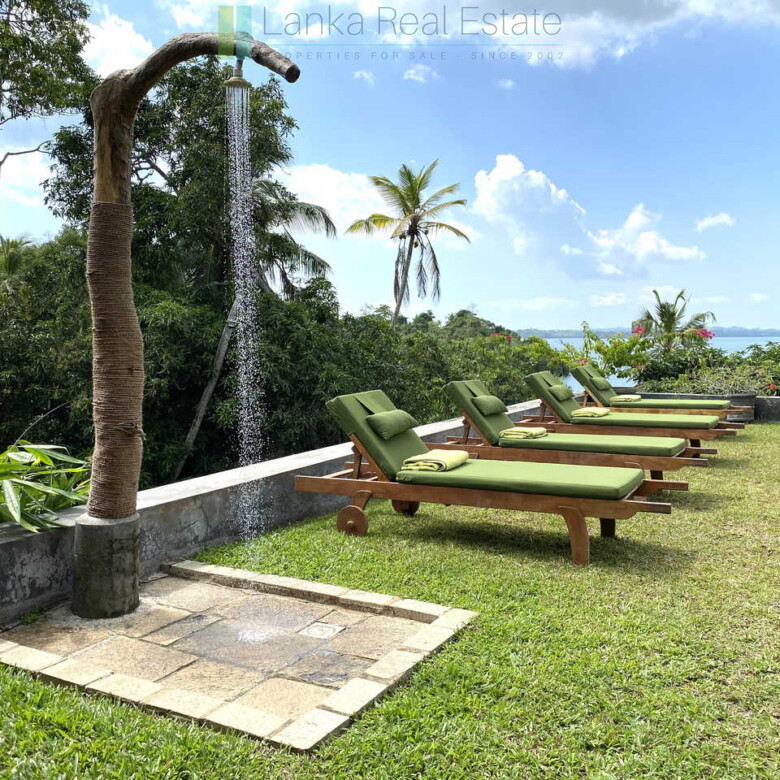 Koggala Lagoon Villa