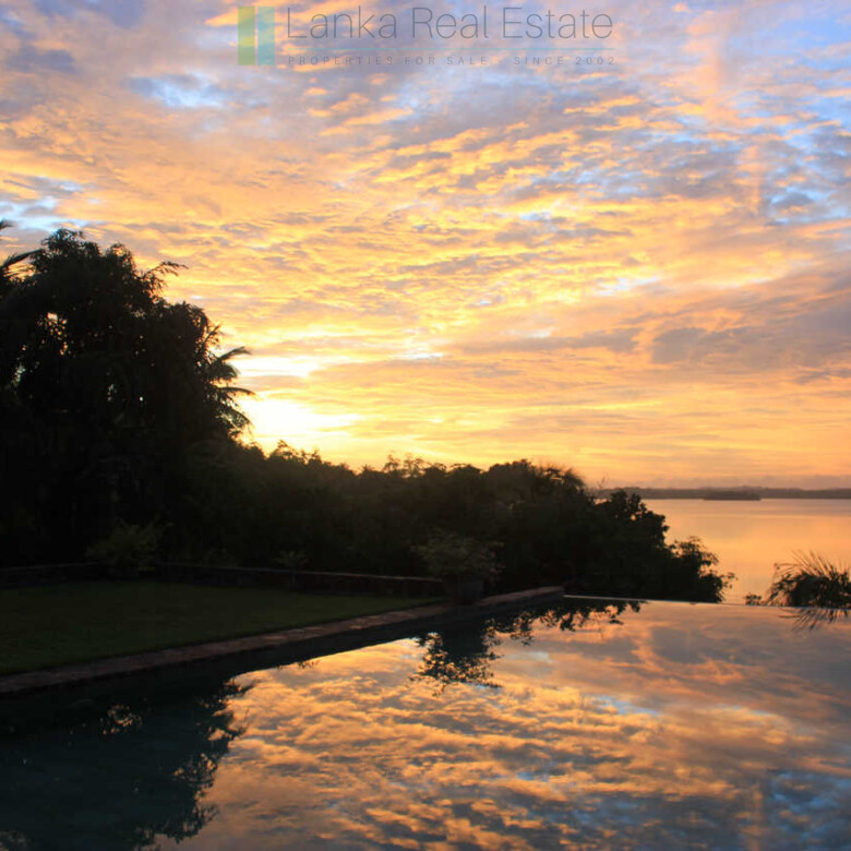 Koggala Lagoon Villa