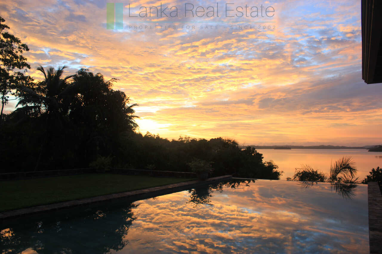 Koggala Lagoon Villa
