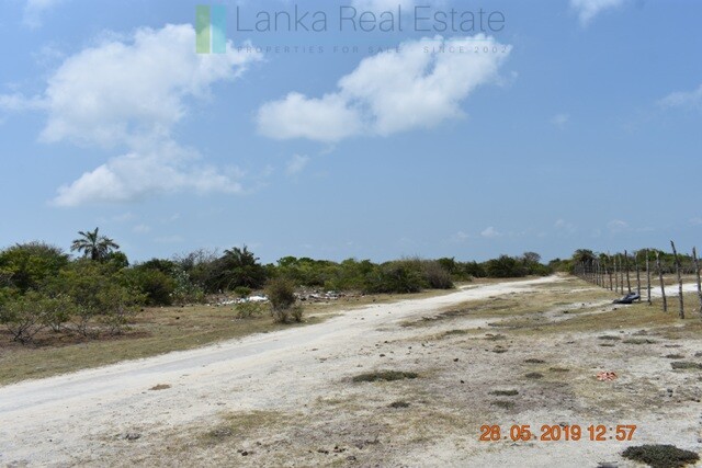 Fourteen acre lagoon front near Kalpitiya