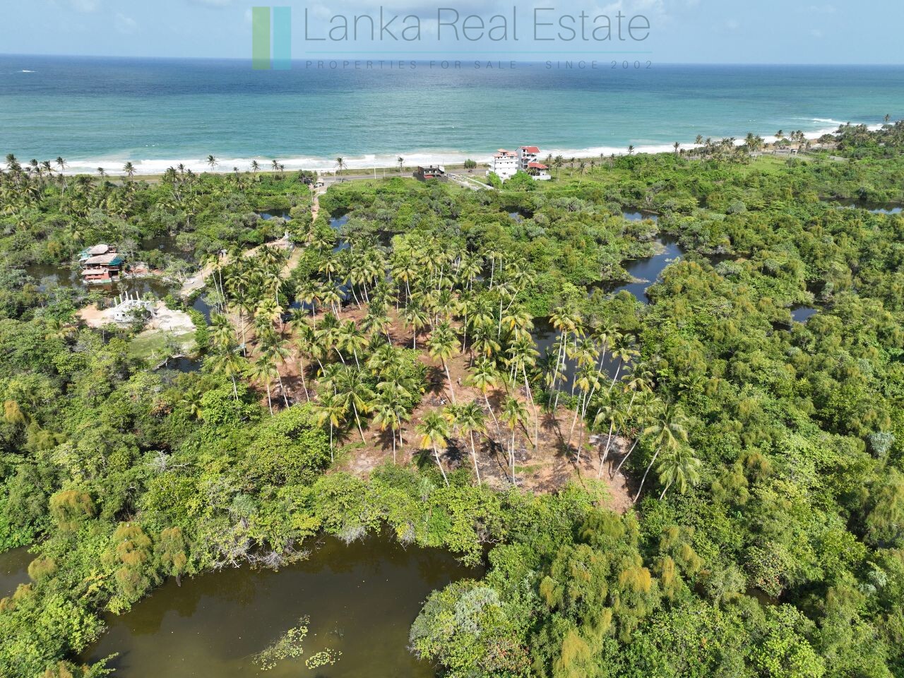 Waterside paradise near the beach