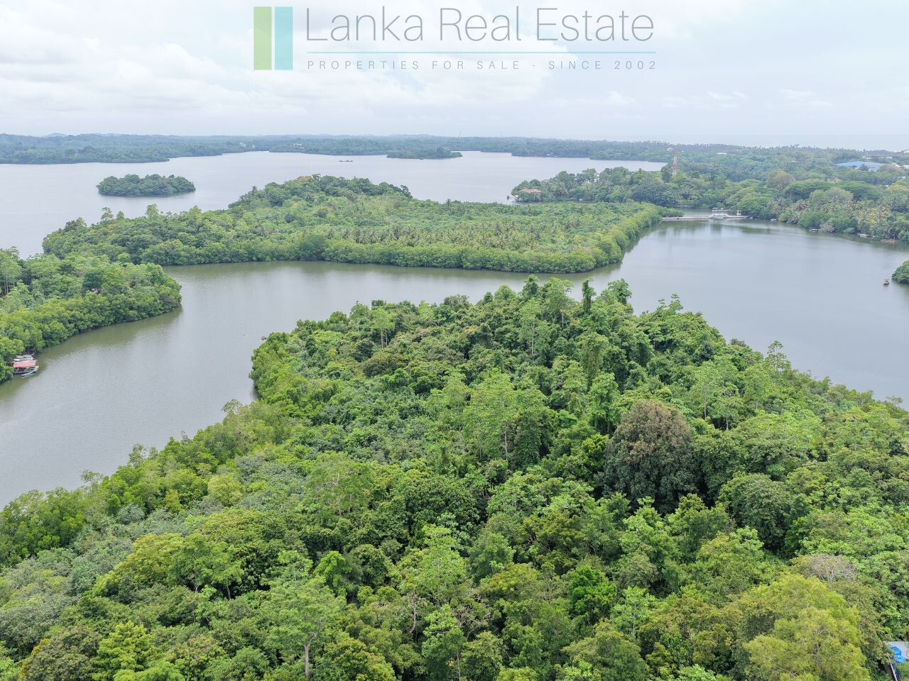 Serene wooded six acres on Koggala Lake