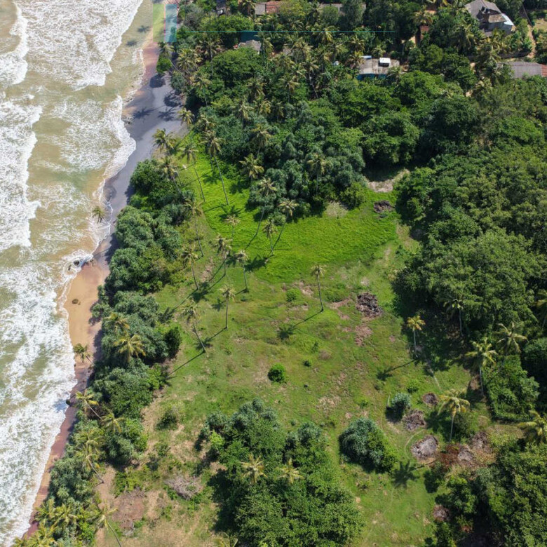 Stunning seven acre beachfront near Dikwella