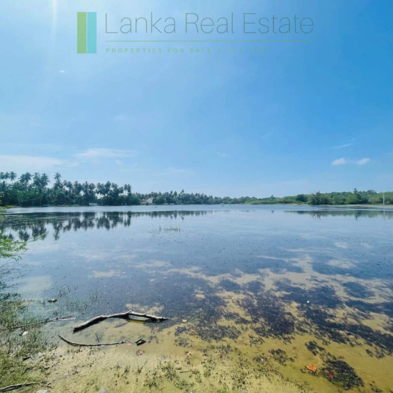 Lakefront plot near Ranna Beach