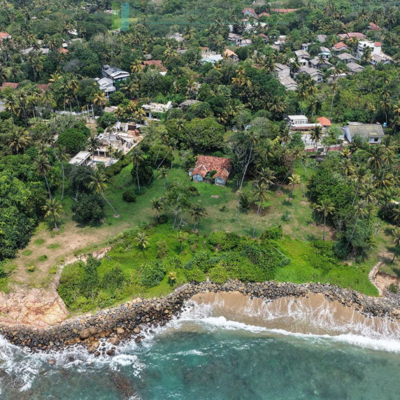 Lovely old house on enviable Weligama clifftop plot