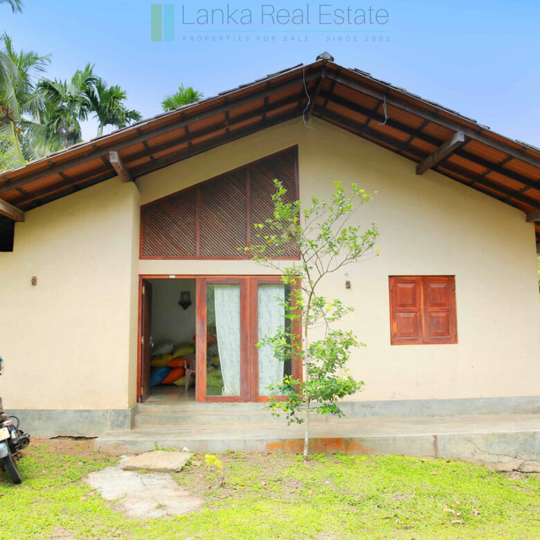 Villa development site near Talpe