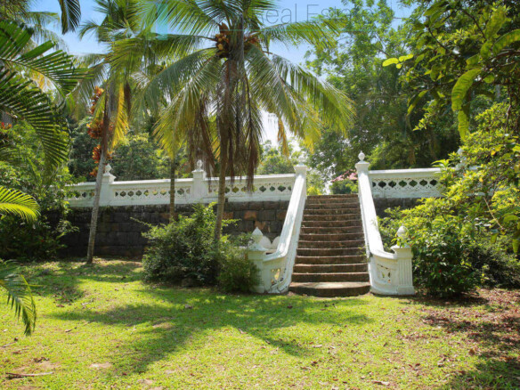 Villa development site near Talpe