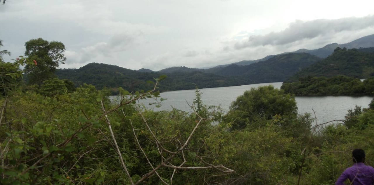Lakefront property in Hill Country