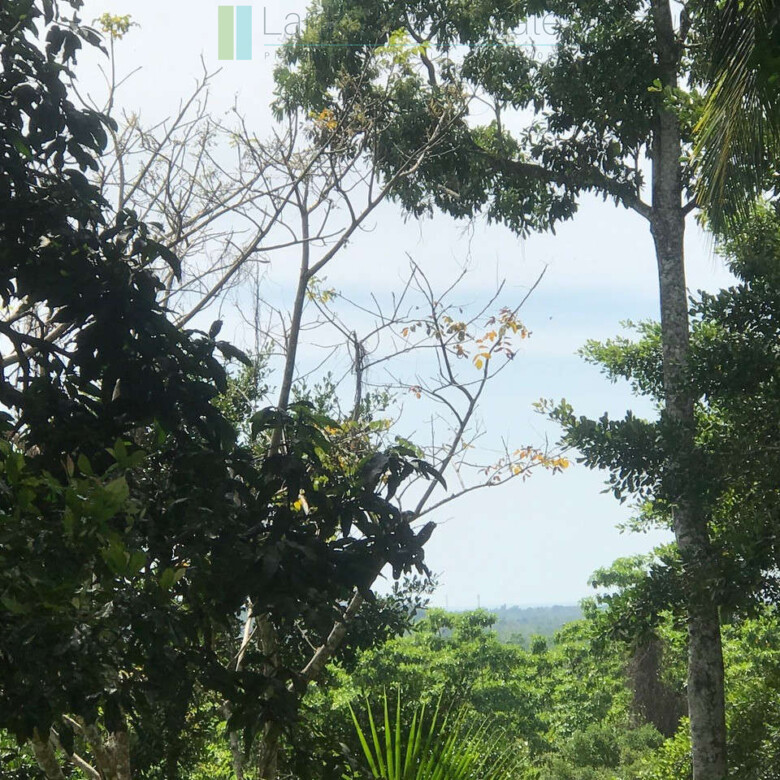 Old house with land in Unawatuna