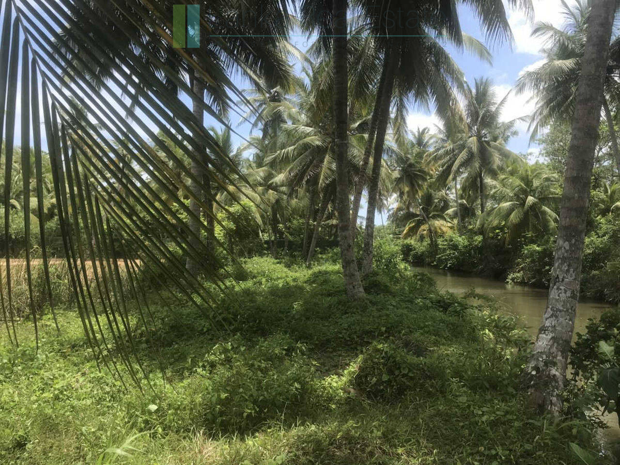 Riverfront building plot near Unawatuna