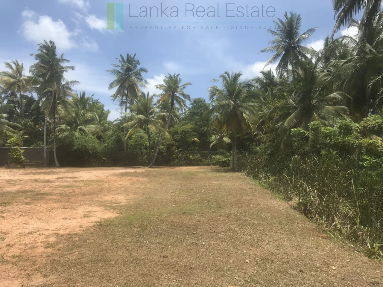 Riverfront building plot near Unawatuna