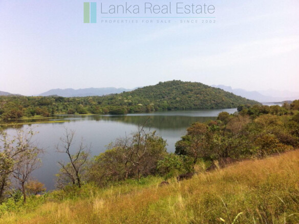 Lakeside lands in Uva Province near Mahiyangana