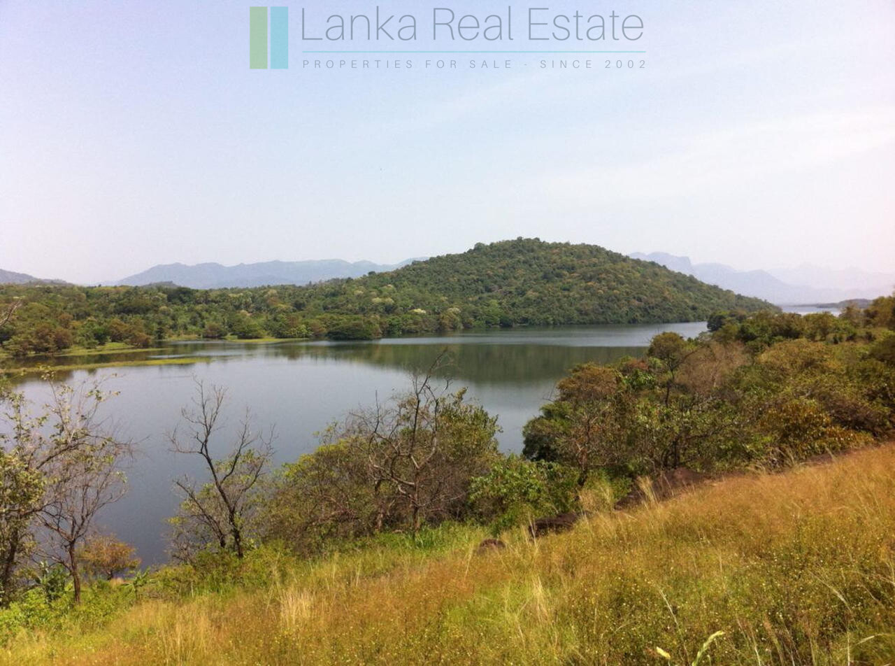 Lakeside lands in Uva Province near Mahiyangana