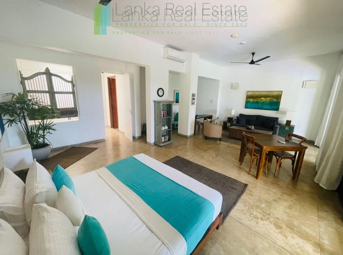 Luxury beachfront villa near Bentota