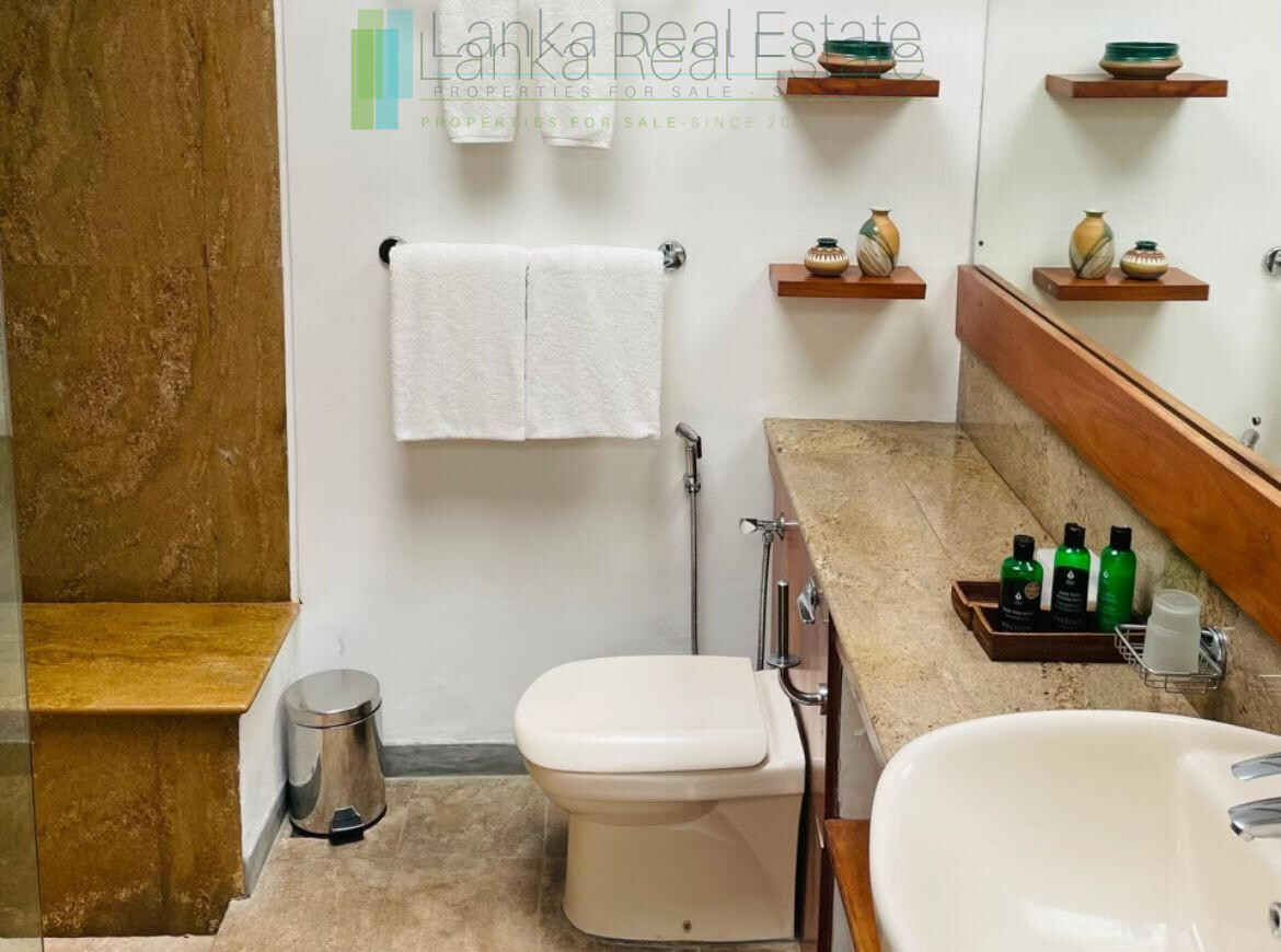 Luxury beachfront villa near Bentota