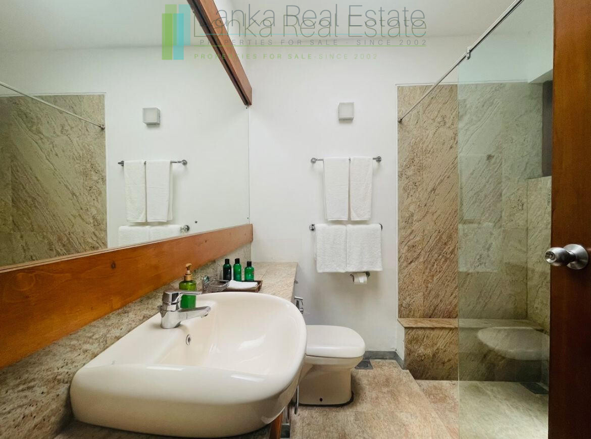Luxury beachfront villa near Bentota