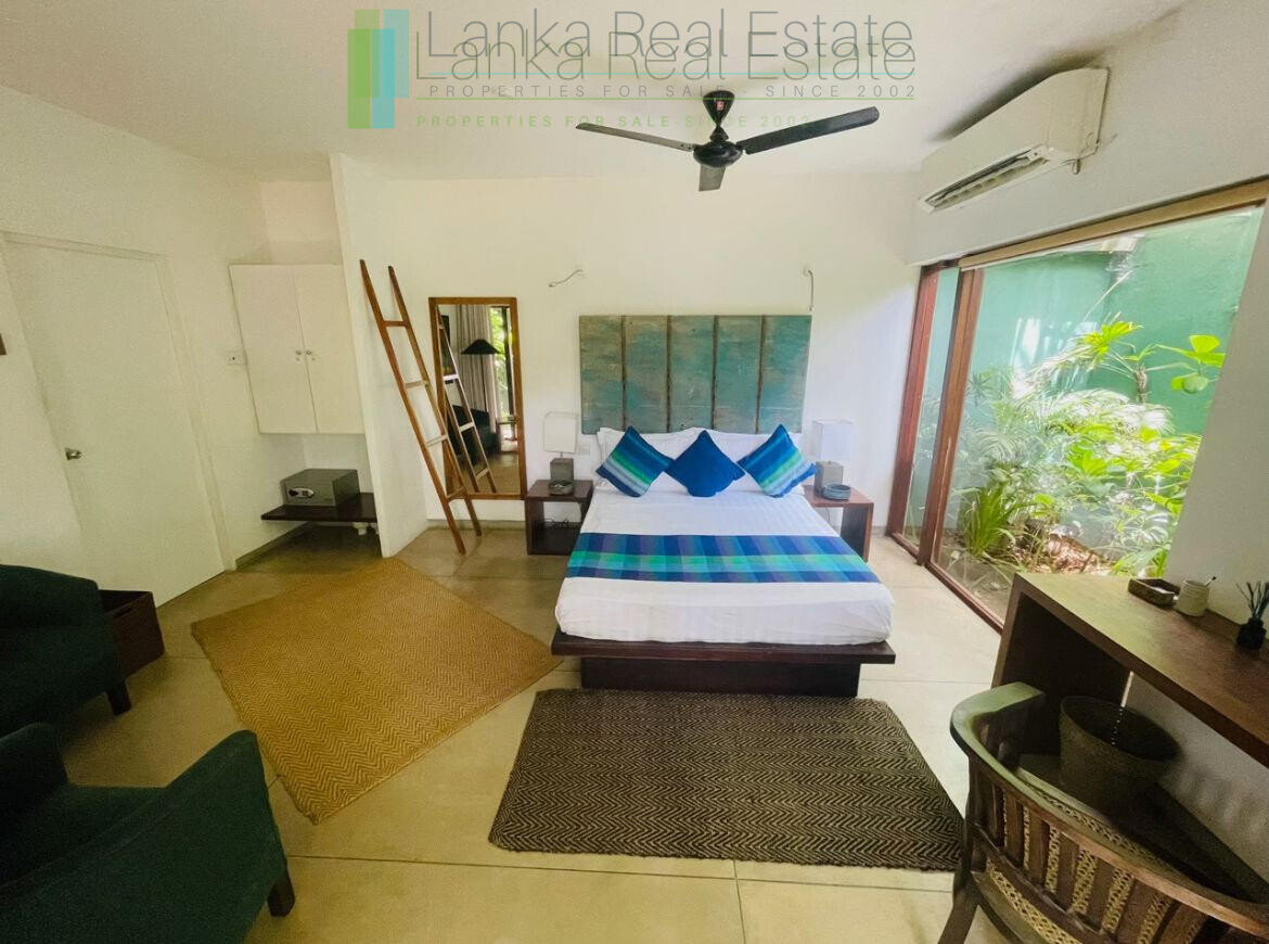 Luxury beachfront villa near Bentota