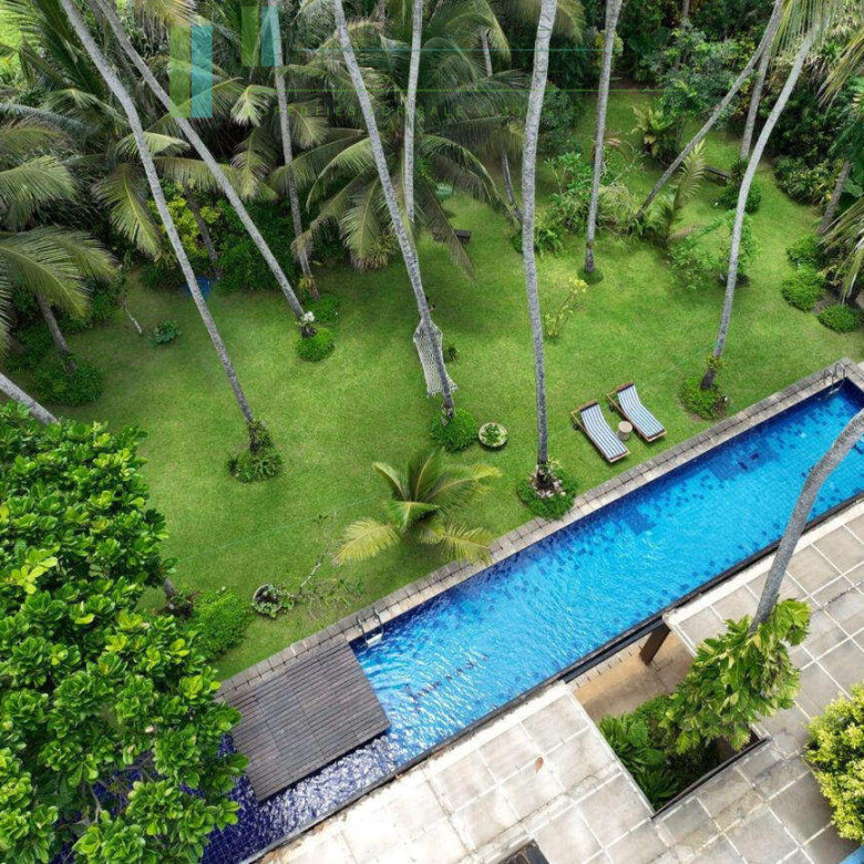 Luxury beachfront villa near Bentota