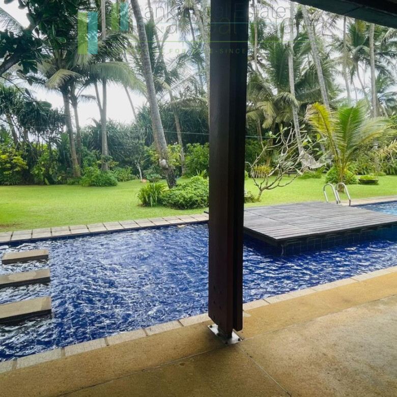 Luxury beachfront villa near Bentota