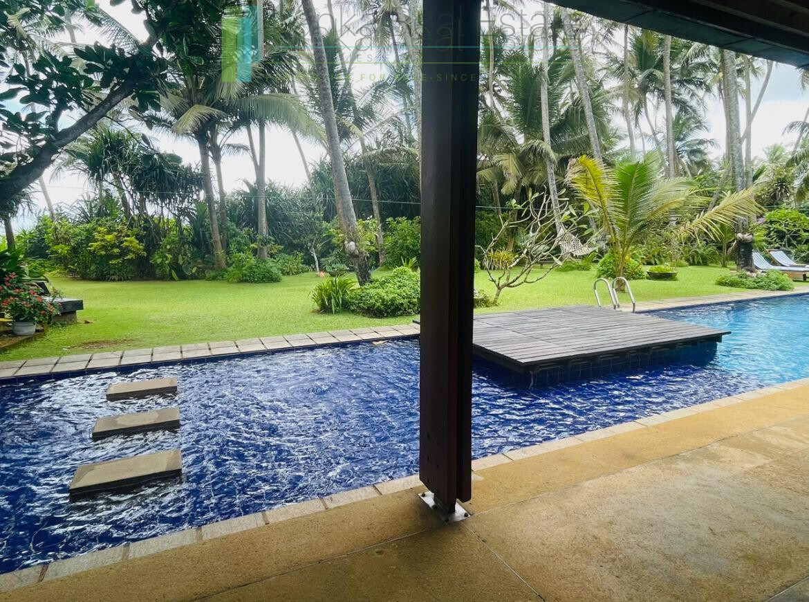 Luxury beachfront villa near Bentota
