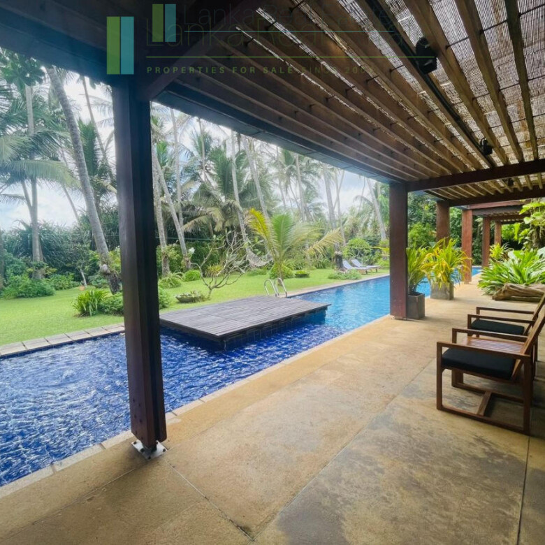 Luxury beachfront villa near Bentota