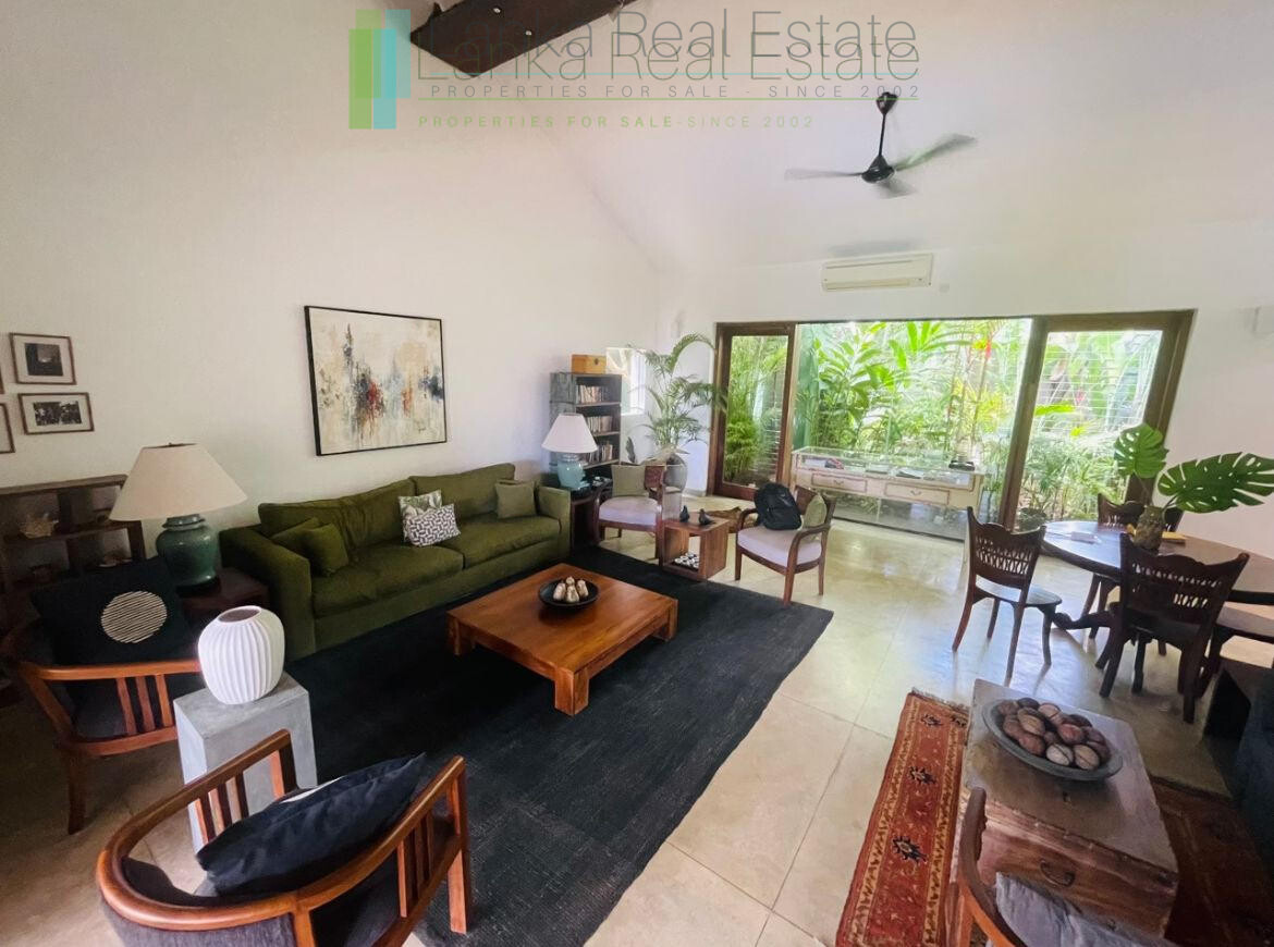 Luxury beachfront villa near Bentota