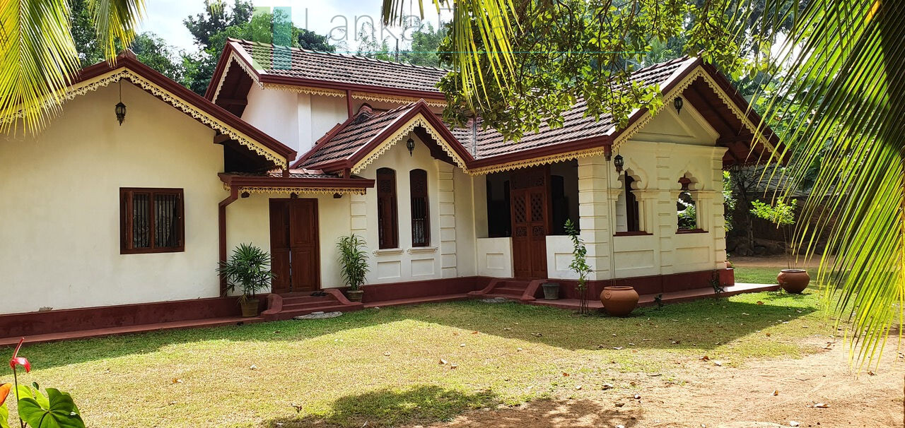 Renovated colonial villa at Kottegoda