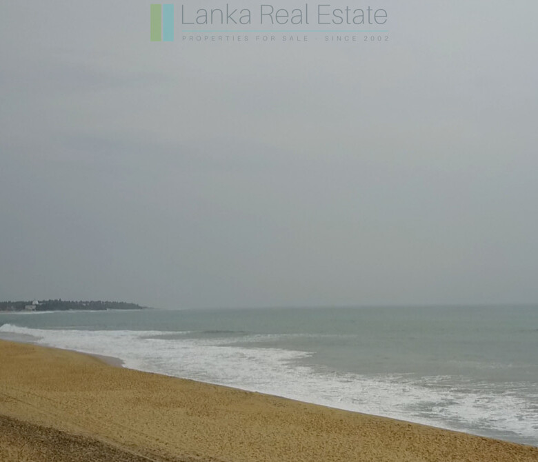 Small beachfront plot in Arugam Bay