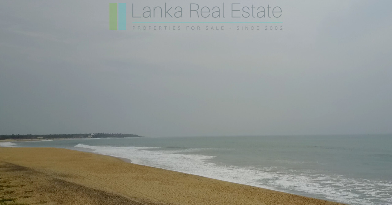Small beachfront plot in Arugam Bay