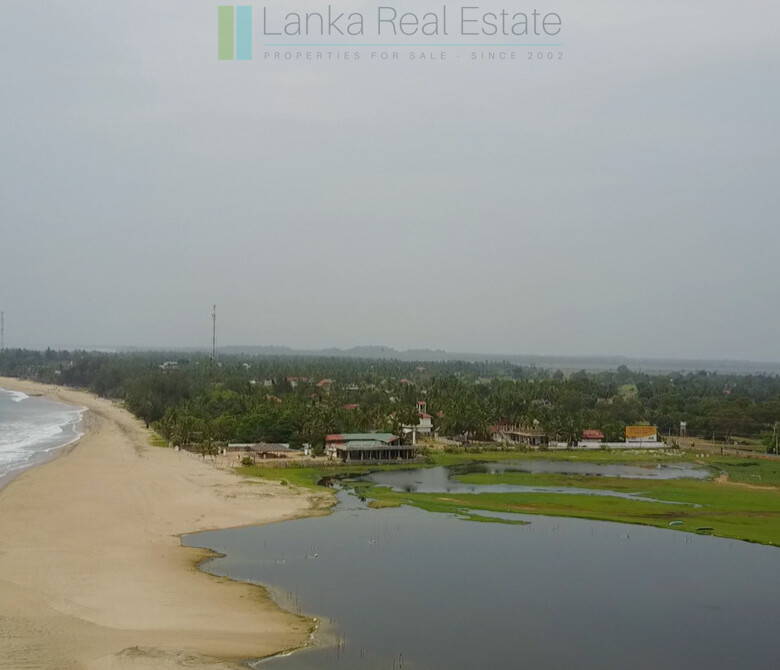 Small beachfront plot in Arugam Bay