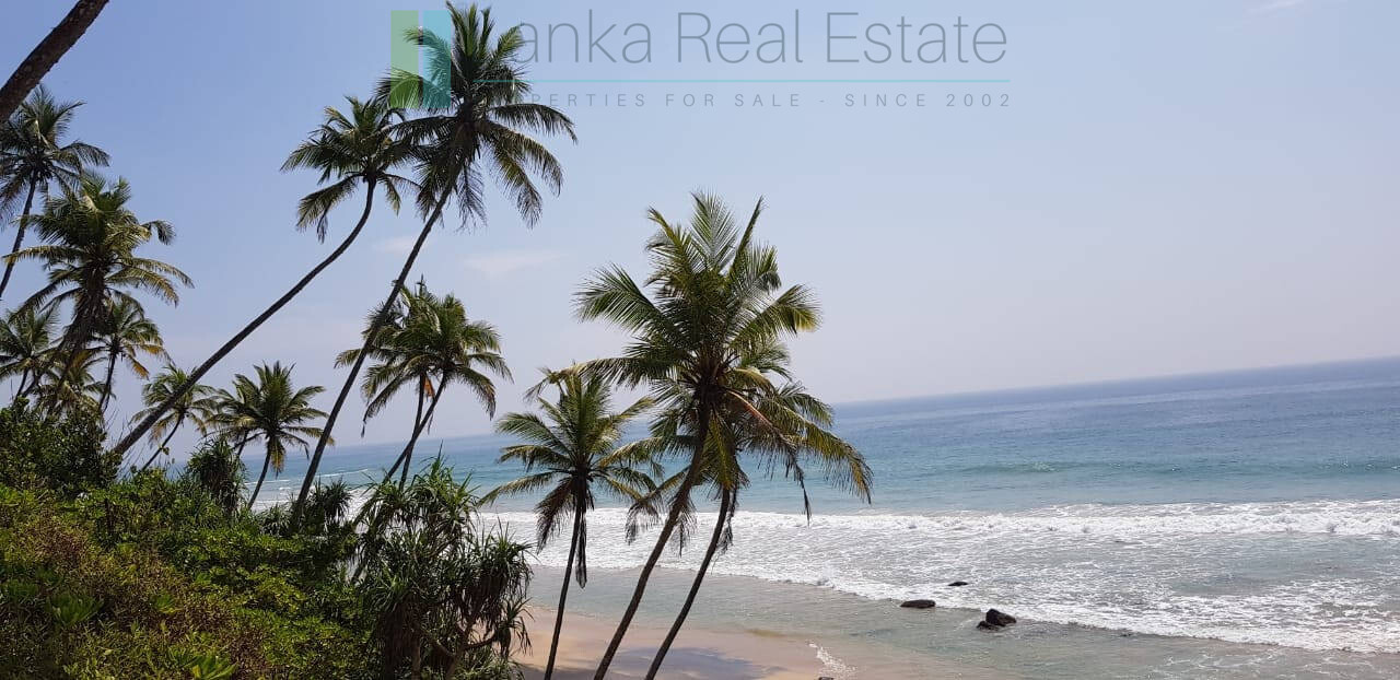 Stunning seven acre beachfront near Dikwella