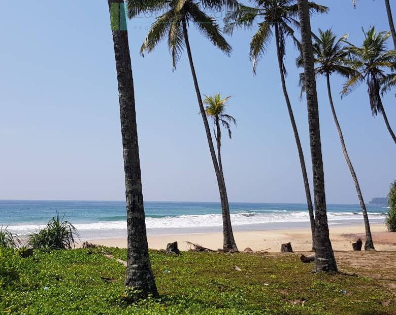 Stunning seven acre beachfront near Dikwella