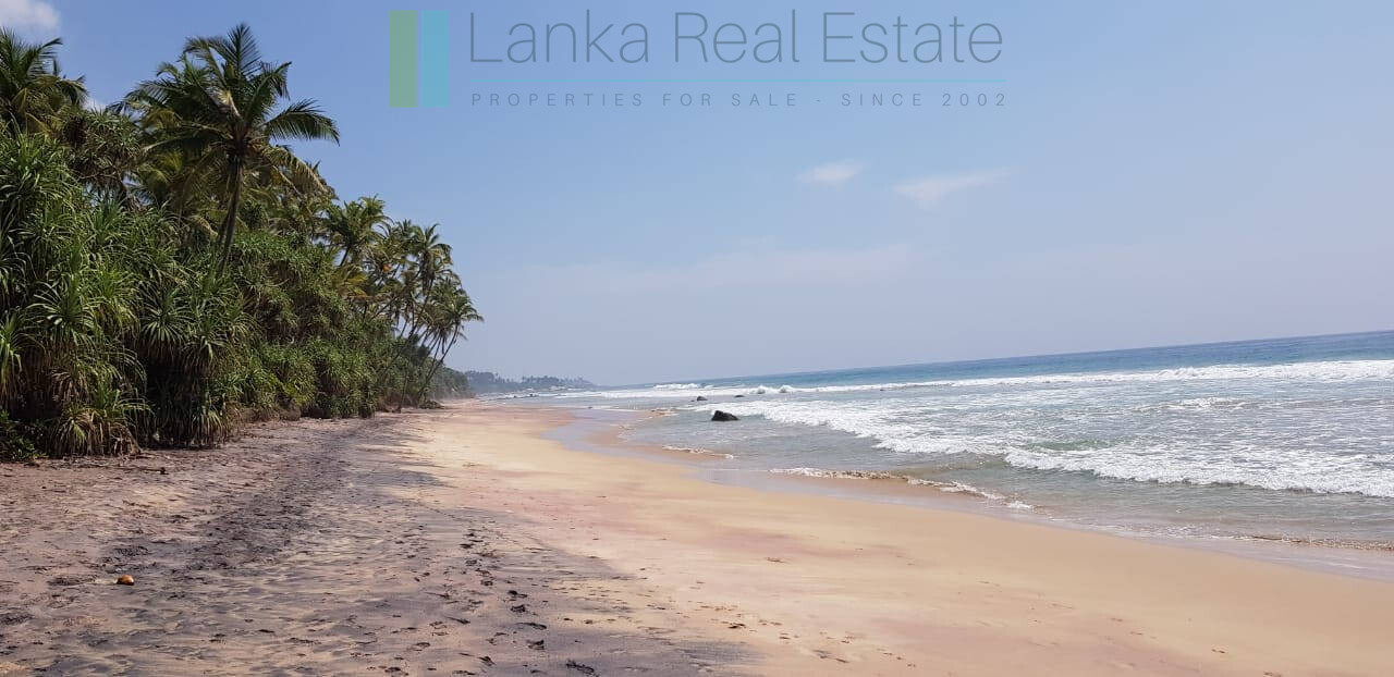 Stunning seven acre beachfront near Dikwella