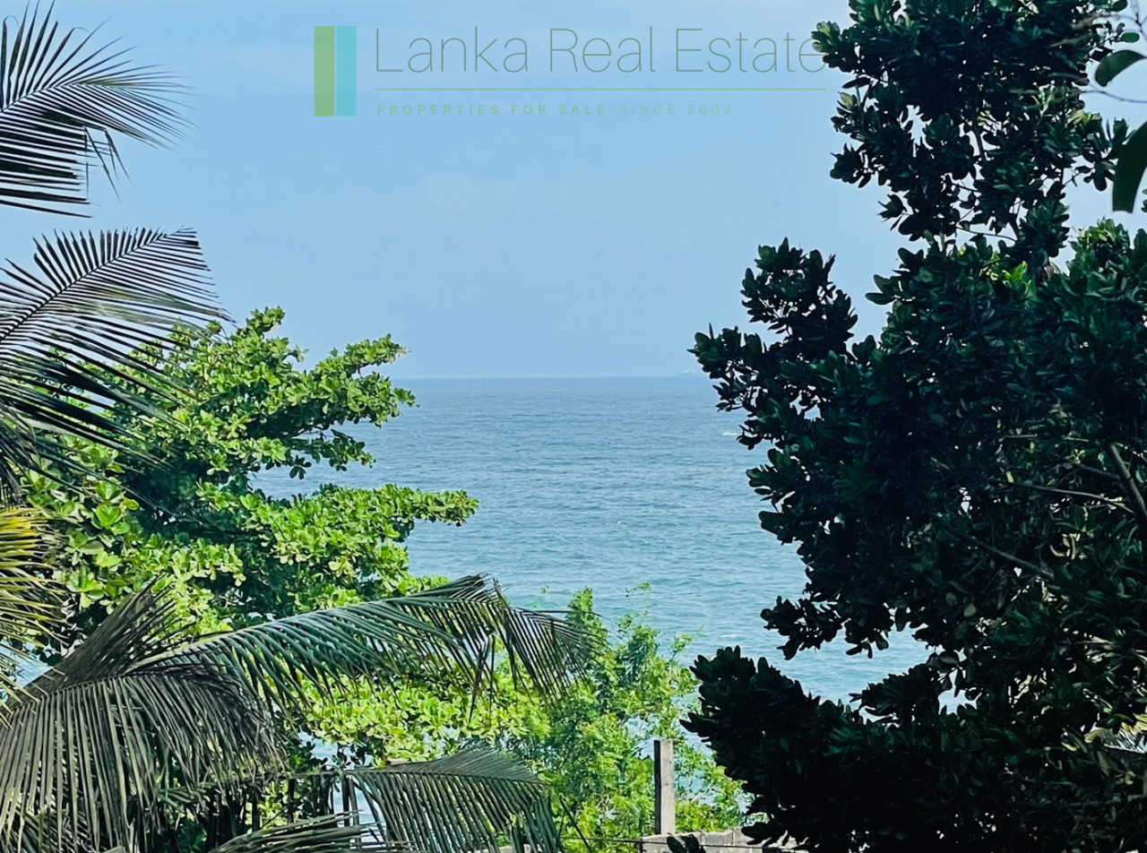 Elevated plot with ocean views at Talalla