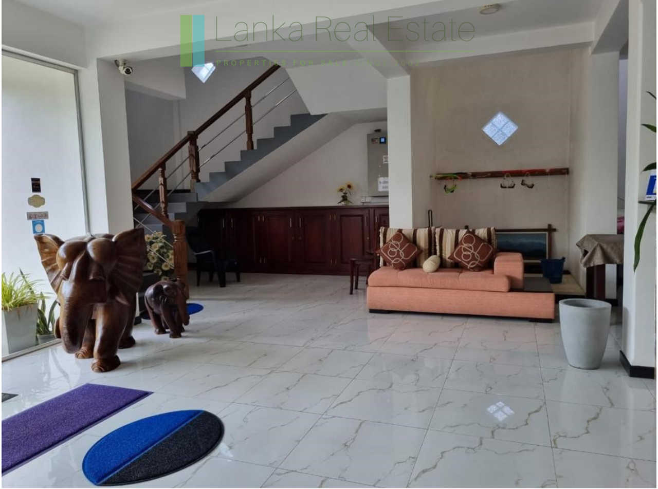2023-0902-For-sale-Small-hotel-in-Hikkaduwa-Sri-Lanka-Real-Estate-2_web Eleven room Hikkaduwa hotel with potential for beach access