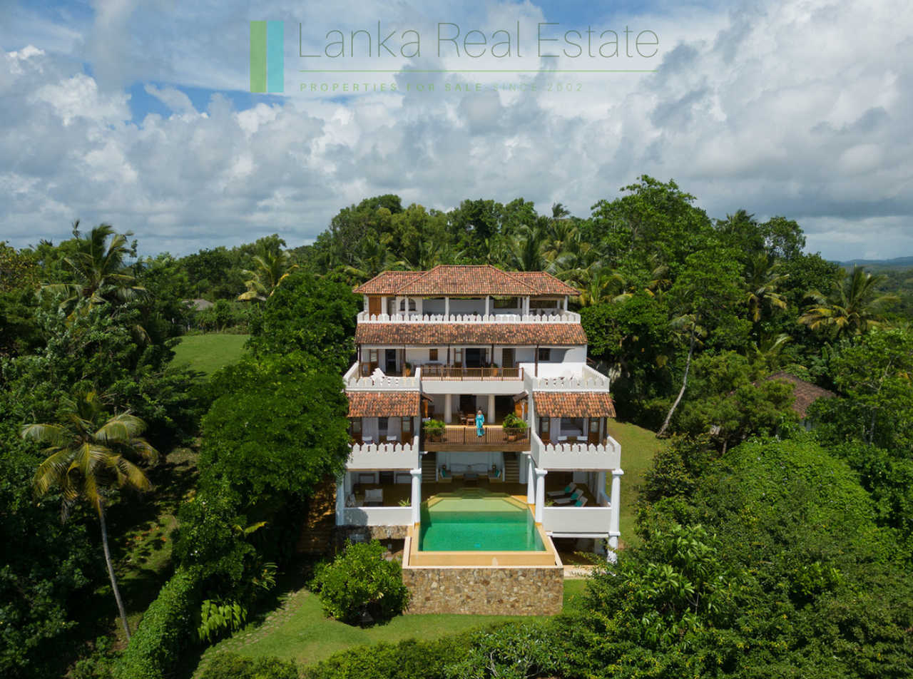 Exceptional architect-designed luxury villa in Weligama