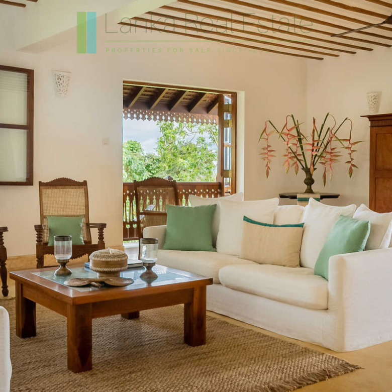 Exceptional architect-designed luxury villa in Weligama