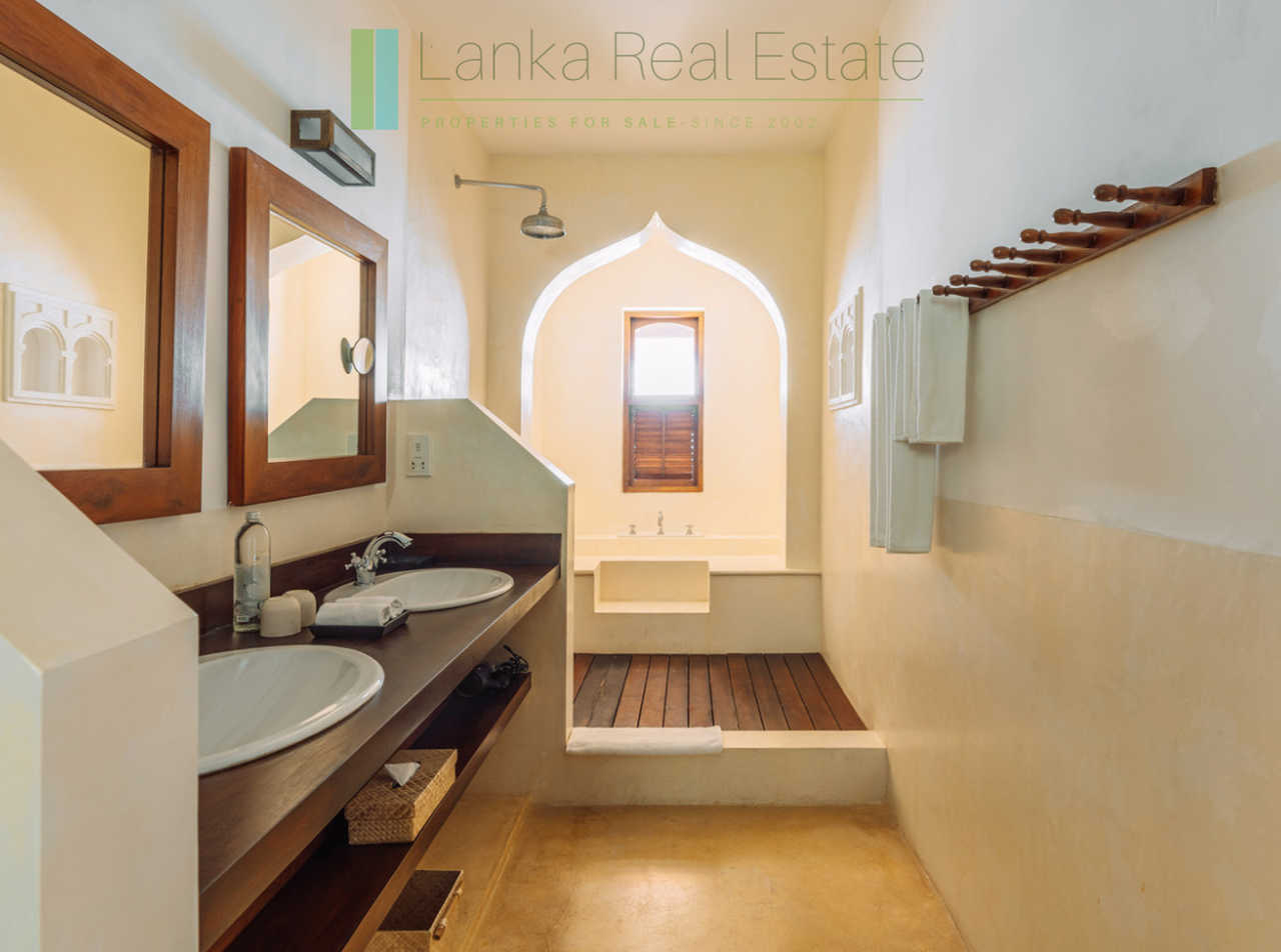 Exceptional architect-designed luxury villa in Weligama