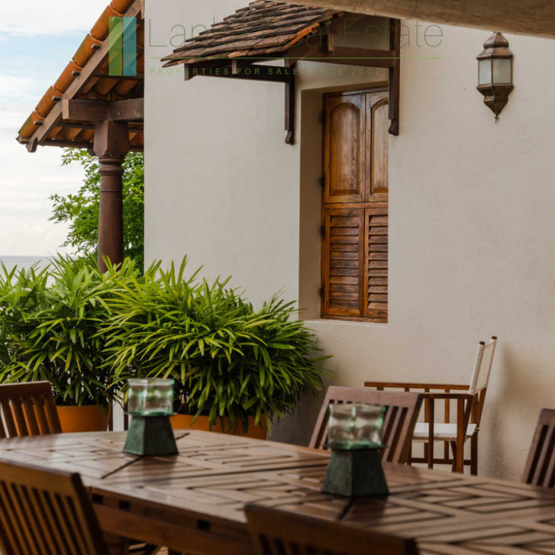 Exceptional architect-designed luxury villa in Weligama