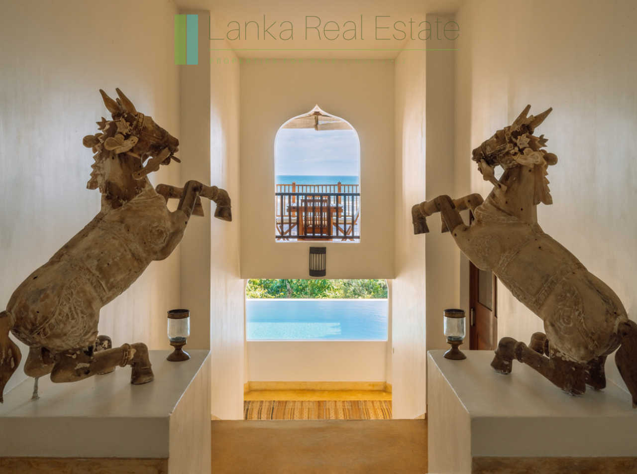 Exceptional architect-designed luxury villa in Weligama