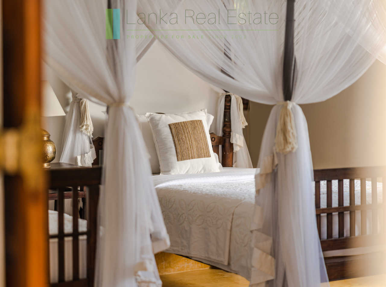 Exceptional architect-designed luxury villa in Weligama